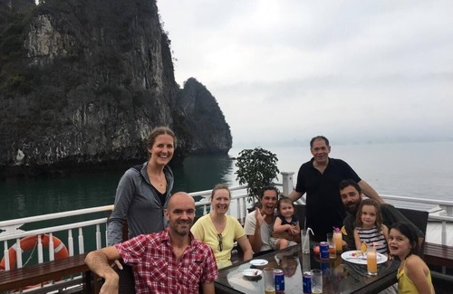 Bai Chay Boat Rental | Halong 4Star Amira Private Cruise