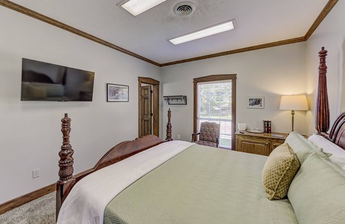 Vicksburg Hotel | Halpino