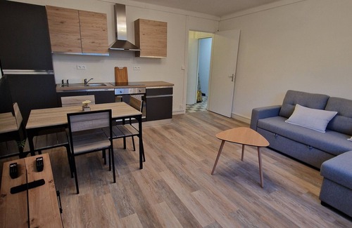 Chateaudun Apartment | Halte Douillette au Cœur de la Ville