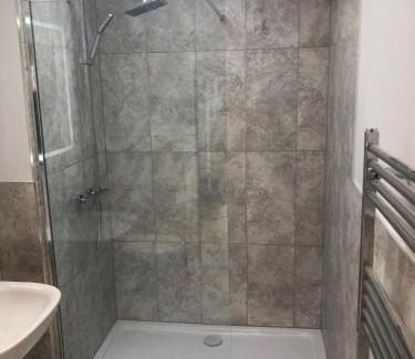 Woolbeding Hotel | Hamilton Arms Suites