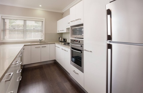 Broadmeadow Apartment | Hamilton on Everton