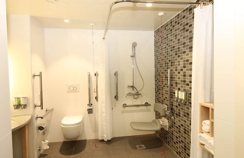 Custom House Hotel | Hampton by Hilton London Docklands