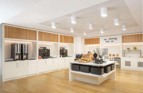 Gatwick Hotel | Hampton by Hilton London Gatwick Airport