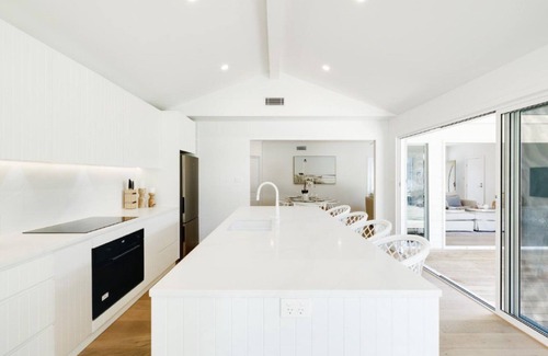 Killcare Heights House | 'Hampton Heights' by Accom Holidays