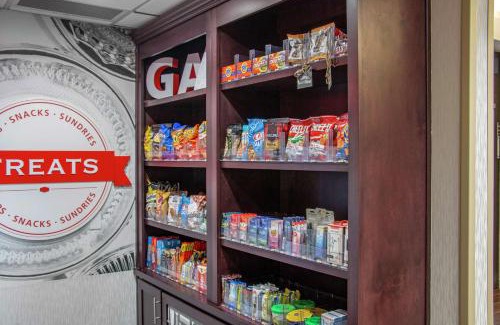 Adel Hotel | Hampton Inn Adel