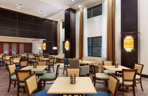 Camp Springs Hotel | Hampton Inn and Suites Camp Springs