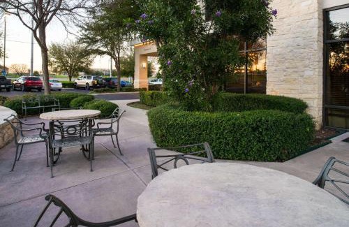 Schertz Hotel | Hampton Inn and Suites Schertz