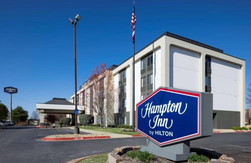 Rogers Hotel | Hampton Inn Bentonville-Rogers