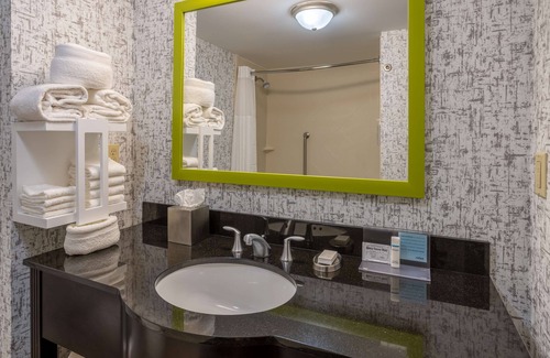 Leeds Hotel | Hampton Inn Birmingham Leeds