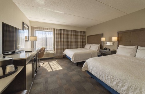 Carlstadt Hotel | Hampton Inn Carlstadt-At The Meadowlands