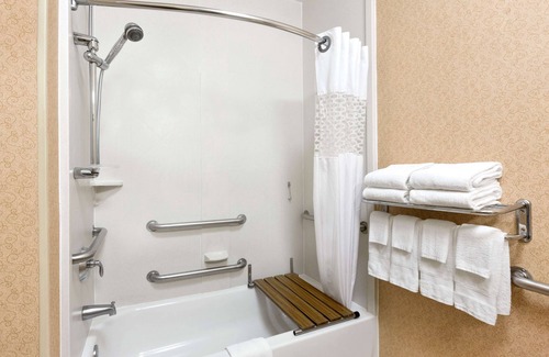 Deco Hotel | Hampton Inn Houston-Willowbrook Mall