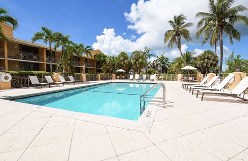 Key Largo Hotel | Hampton Inn Key Largo Manatee Bay