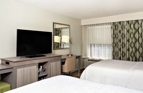 Melbourne Hotel | Hampton Inn Melbourne