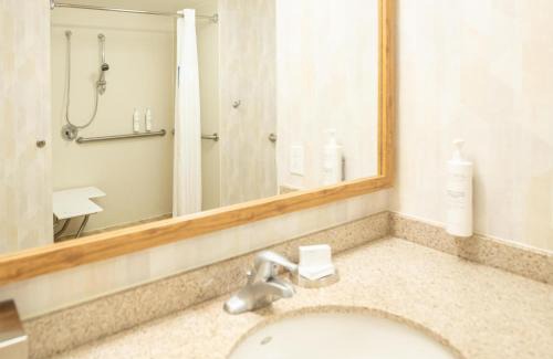 Presque Isle Hotel | Hampton Inn Presque Isle