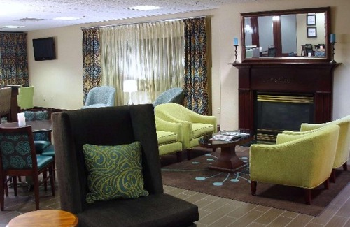 Richmond Hotel | Hampton Inn Richmond KY