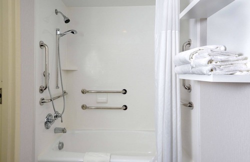 Roxboro Hotel | Hampton Inn Roxboro