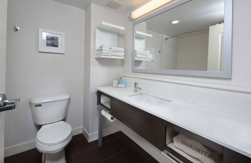 Roxboro Hotel | Hampton Inn Roxboro