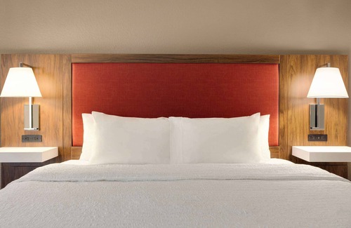 Starkville Hotel | Hampton Inn Starkville