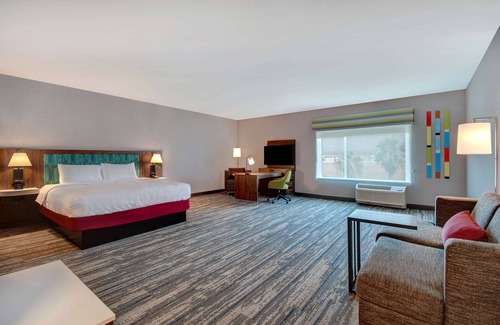 Rancho Cucamonga Hotel | Hampton Inn & Suites Ontario Rancho Cucamonga