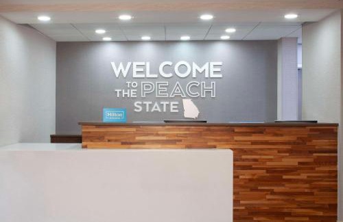 East Point Hotel | Hampton Inn & Suites-Atlanta Airport North-I-85