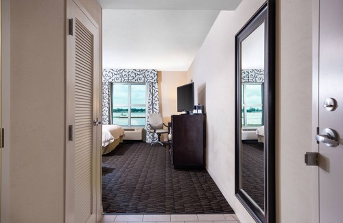 Baton Rouge Hotel | Hampton Inn & Suites Baton Rouge Downtown