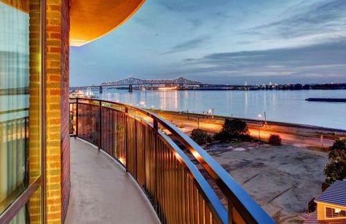 Historic Downtown Baton Rouge Hotel | Hampton Inn & Suites Baton Rouge Downtown