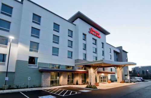 Wilburton Hotel | Hampton Inn & Suites Bellevue Downtown/Seattle