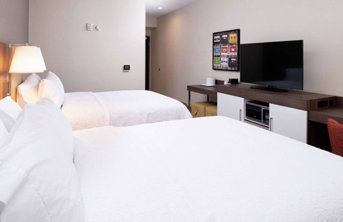 Buena Park Hotel | Hampton Inn & Suites Buena Park