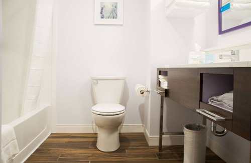 Warrington Hotel | Hampton Inn & Suites by Hilton Warrington Horsham