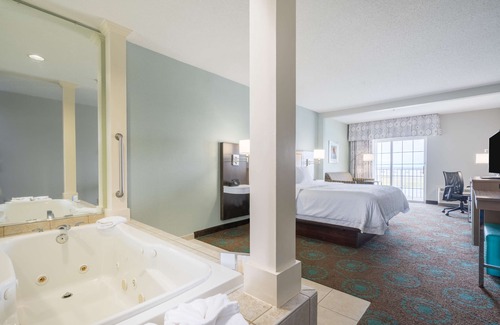 Chincoteague Hotel | Hampton Inn & Suites Chincoteague Waterfront