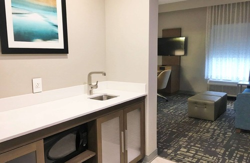 The Colony Hotel | Hampton Inn & Suites Dallas-The Colony, TX