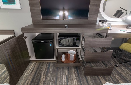 White Rock Hills Hotel | Hampton Inn & Suites Dallas East