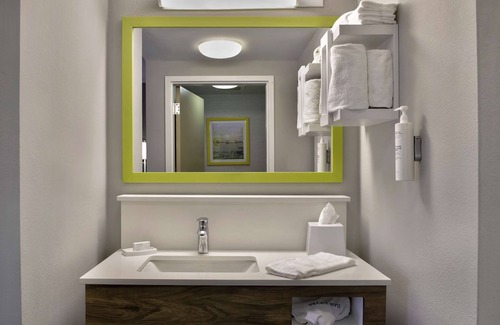 Jackson Hotel | Hampton Inn & Suites Jackson