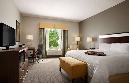 Mansfield Hotel | Hampton Inn & Suites Mansfield