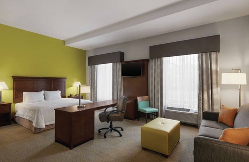 Granger Hotel | Hampton Inn & Suites Mishawaka/South Bend at Heritage Square