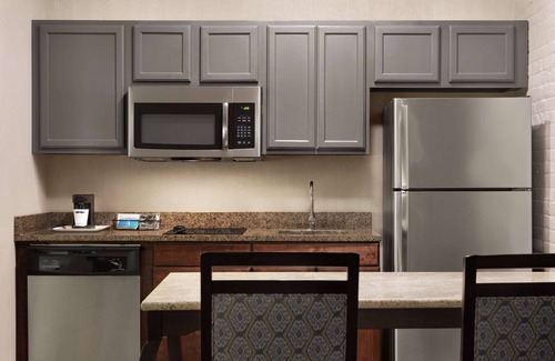 Arts/Warehouse District Hotel | Hampton Inn & Suites New Orleans Convention Center