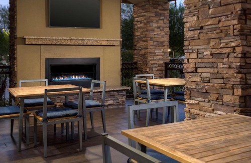 Tempe Hotel | Hampton Inn & Suites Phoenix/Tempe