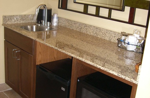 Pueblo Hotel | Hampton Inn & Suites Pueblo/North