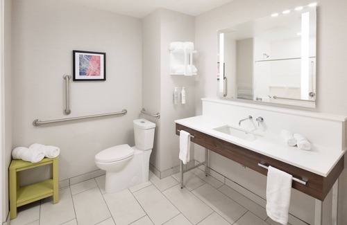 Downtown Rochester Hotel | Hampton Inn & Suites Rochester Downtown