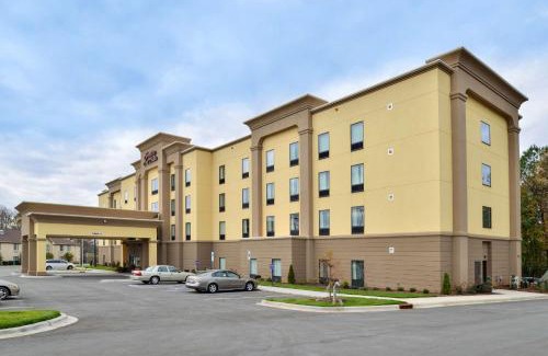 Shelby Hotel | Hampton Inn & Suites Shelby, North Carolina