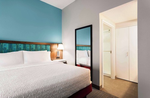 Springfield Hotel | Hampton Inn & Suites Springfield, MO