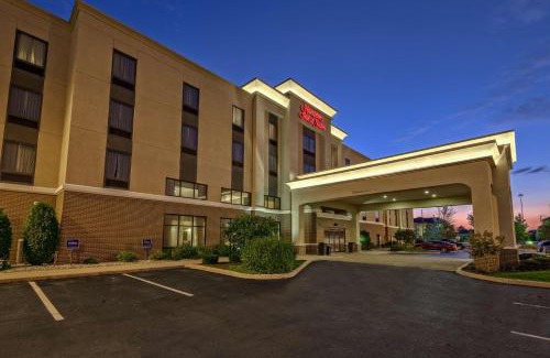 Rossford Hotel | Hampton Inn & Suites Toledo-Perrysburg