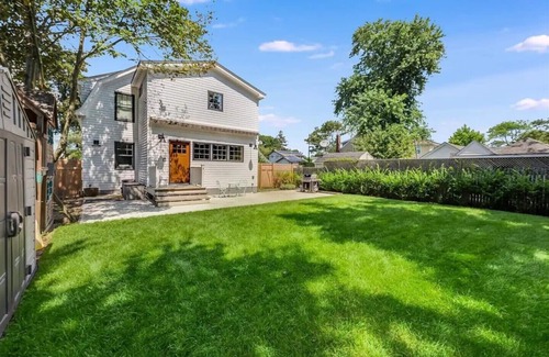 Patchogue House | Hamptons Style Cottage