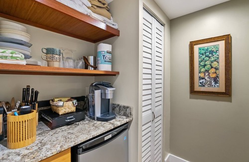 Princeville Condo | Hanalei Bay Resort 7101, Studio w/AC Private Lanai.