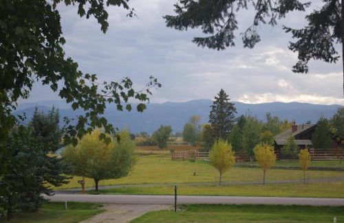 Bigfork House | Hanging Rock Get Away