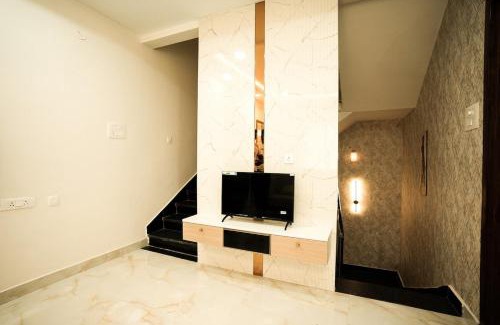 Patancheru Villa | Hangout Ville