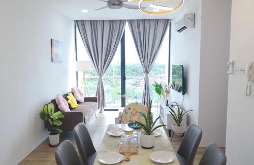 Sibu Apartment | Hanns&FreeWiFi&Washer&Parking &Pool&Sauna&Sunshine Comfort Homstay2
