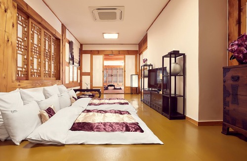 Namwon Hotel | Hanok stay NAMWONYECHON by Kensington