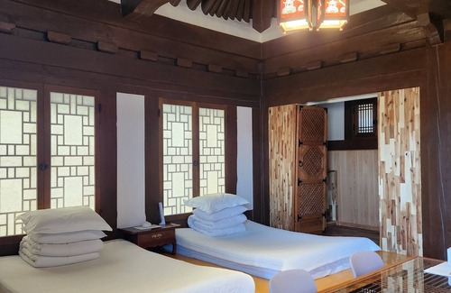 Gyeongju Bed & Breakfast | HanokInn