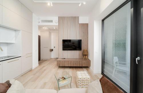 West Pomeranian Voivodeship Apartment | Hanza Tower Apartment No 428 - Swimming pool, jacuzzi, balcony, viewing terrace
